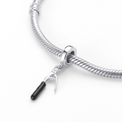 Stinger V Charm